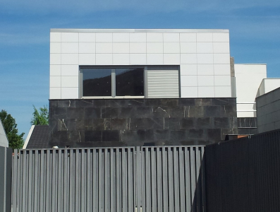 Ampliación de vivienda unifamiliar en Cadrete (Zaragoza).